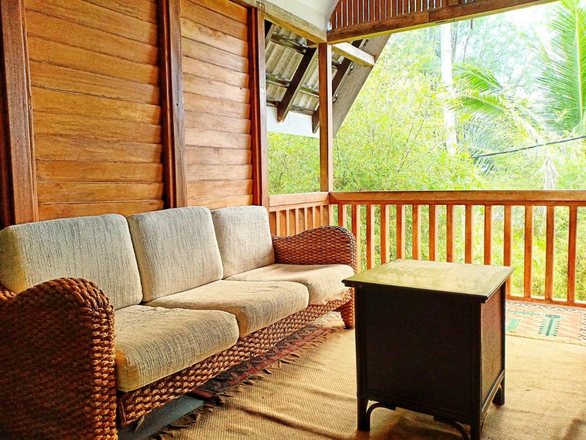 Bayu Lestari Island Resort Mersing Exterior foto